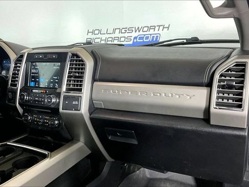 Used 2017 Ford F250 Lariat w/ Lariat Value Package AWD/4WD image 12
