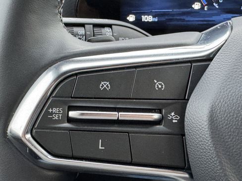 Certified 2025 Chevrolet Equinox LT image 18