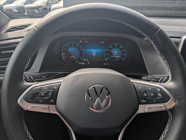 Used 2024 Volkswagen Atlas Cross Sport SE AWD/4WD image 40