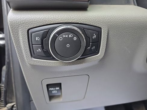 Used 2018 Ford F150 XLT w/ XTR Package image 16