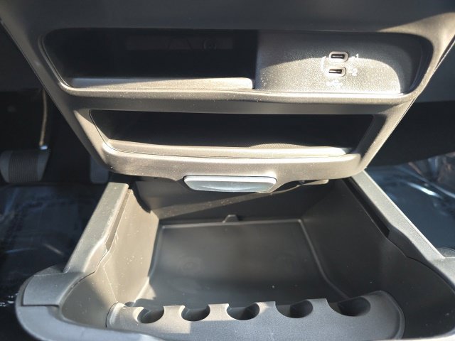 New 2027 Chrysler Pacifica Select AWD/4WD image 17