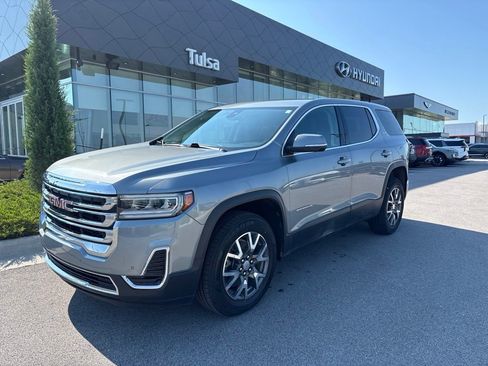 Used 2023 GMC Acadia SLE FWD image 2