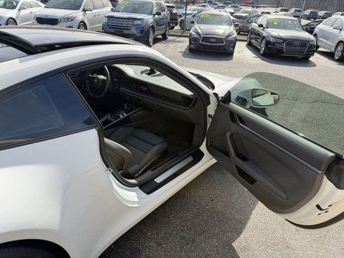 Used 2024 Porsche 911 Carrera image 26