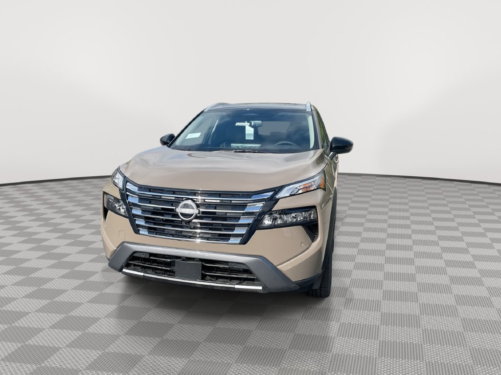 Certified 2025 Nissan Rogue SL w/ Tech Package AWD/4WD image 5