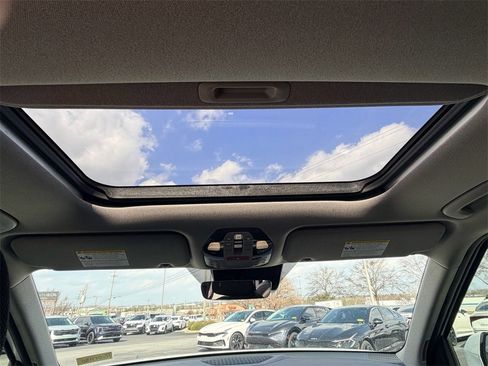 New 2026 Kia EV9 Wind image 10