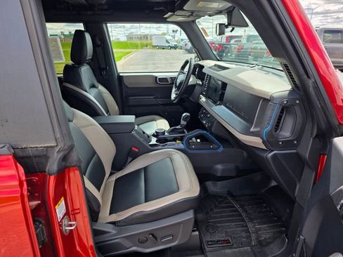 Used 2024 Ford Bronco Wildtrak AWD/4WD image 14