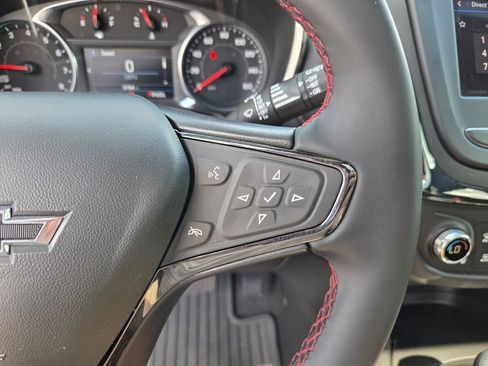 Certified 2024 Chevrolet Equinox RS FWD image 33