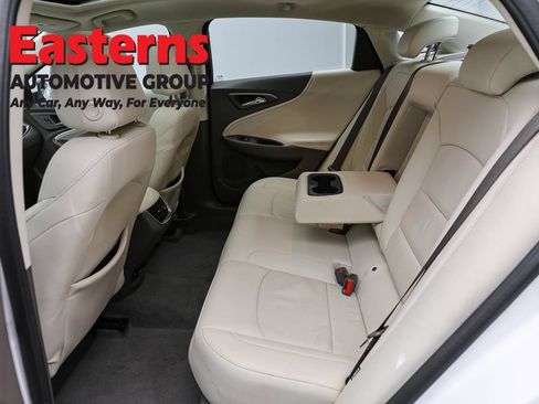 Used 2024 Chevrolet Malibu LT FWD image 23