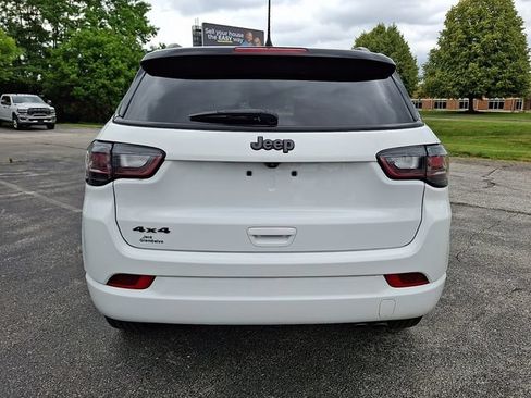 Certified 2022 Jeep Compass High Altitude AWD/4WD image 9
