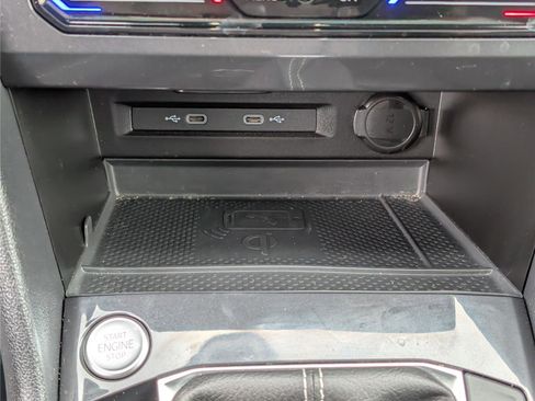 Used 2024 Volkswagen Tiguan SE R-Line image 27