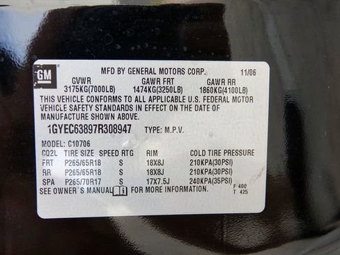 Used 2007 Cadillac Escalade 2WD w/ Information Package image 38