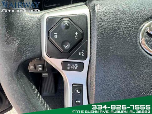 Used 2018 Toyota Tundra Limited image 18