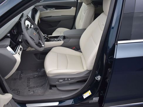 New 2025 Cadillac XT6 Premium Luxury w/ Technology Package image 12