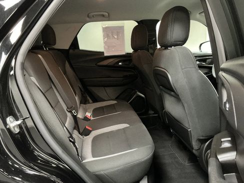 Used 2023 Chevrolet TrailBlazer LT w/ Convenience Package FWD image 28
