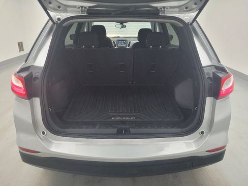 Used 2019 Chevrolet Equinox LS w/ LS Convenience Package FWD image 29