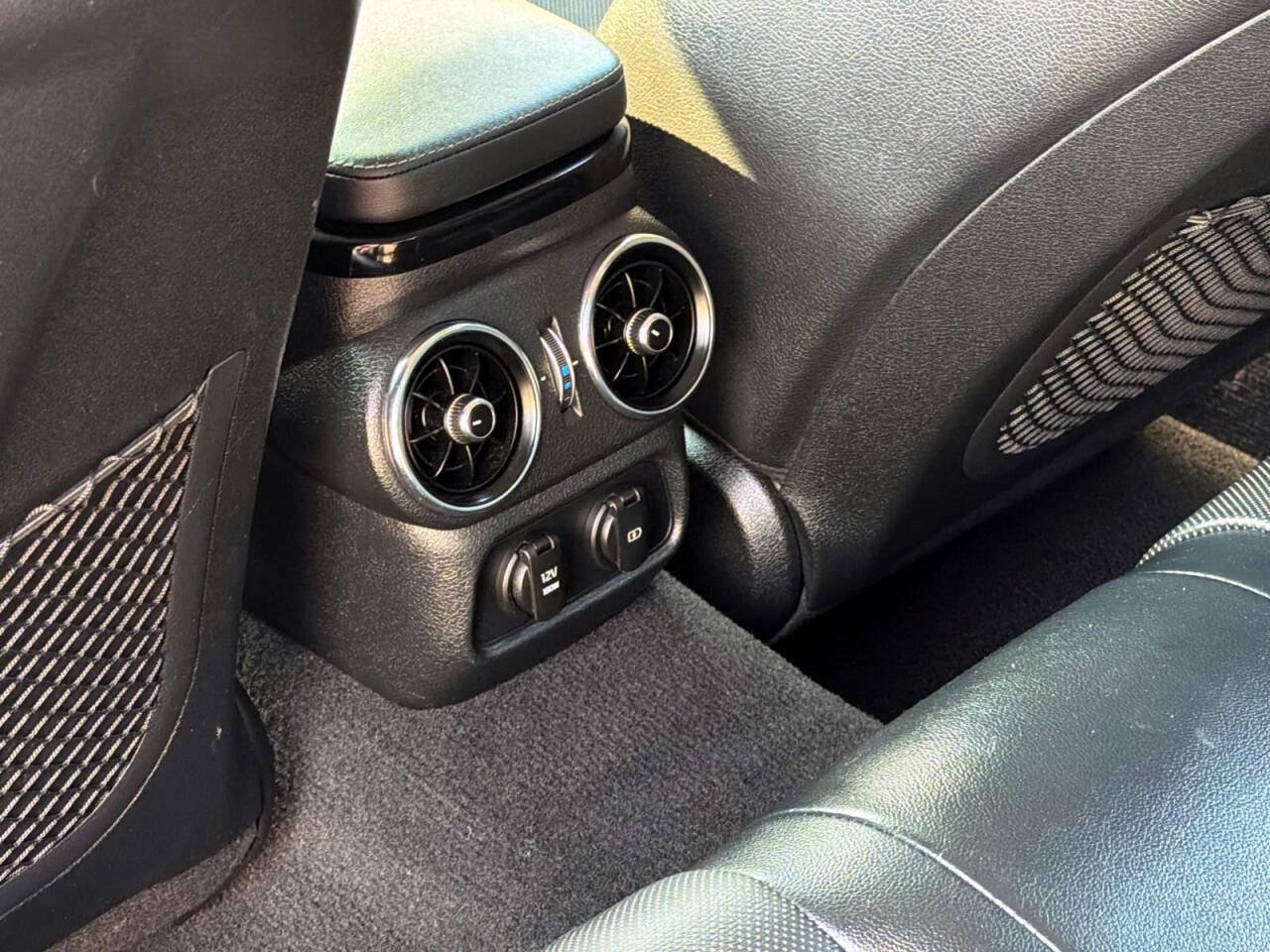 Used 2019 Kia Stinger AWD/4WD image 10