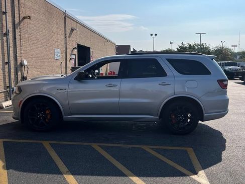 Used 2023 Dodge Durango R/T w/ Hemi Orange Plus Package AWD/4WD image 3