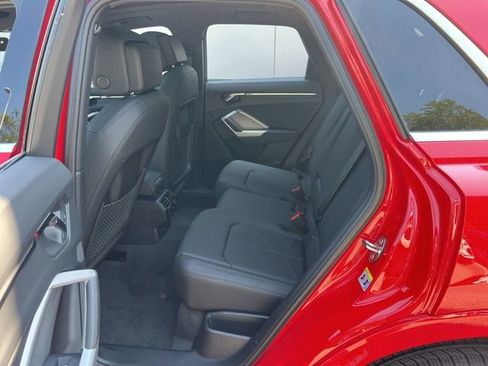 New 2025 Audi Q3 2.0T Premium image 28