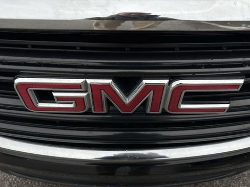Used 2021 GMC Terrain SLE w/ Driver Convenience Package image 30