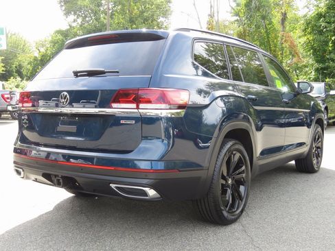 Used 2022 Volkswagen Atlas SE w/ Black Wheel Package image 6