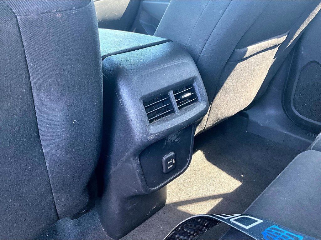 Used 2022 Chevrolet Equinox LT FWD image 32