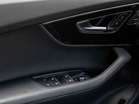 Used 2024 Audi Q7 Premium Plus image 15