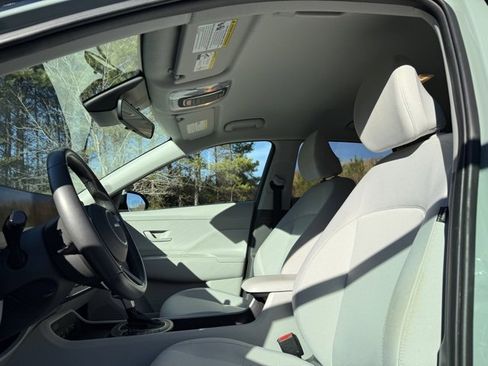 Used 2025 Hyundai Kona SEL image 23