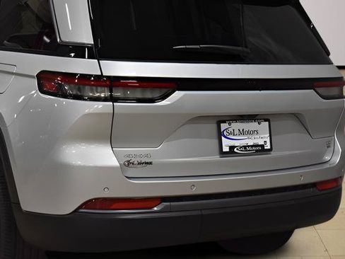 New 2026 Jeep Grand Cherokee Limited AWD/4WD image 34