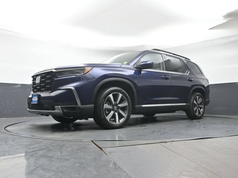 Certified 2024 Honda Pilot Touring image 31