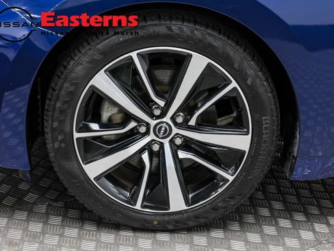 Used 2023 Nissan Maxima SV w/ Floor Mat Group image 28