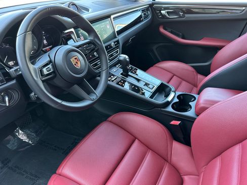Used 2026 Porsche Macan S AWD/4WD image 4