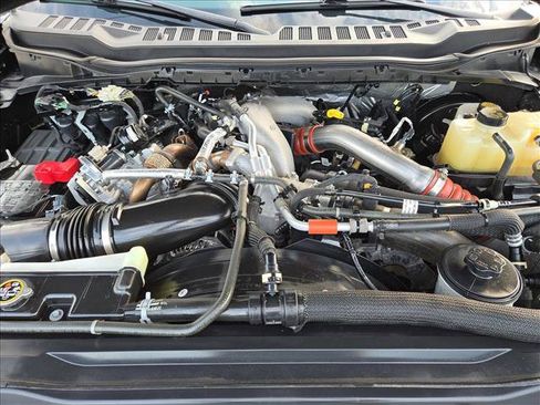 Certified 2024 Ford F250 Platinum w/ Tremor Off-Road Package AWD/4WD image 24