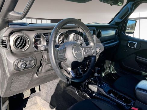 Used 2021 Jeep Wrangler Willys image 17