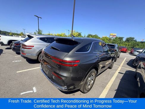 Used 2026 Genesis GV70 2.5T AWD/4WD image 4