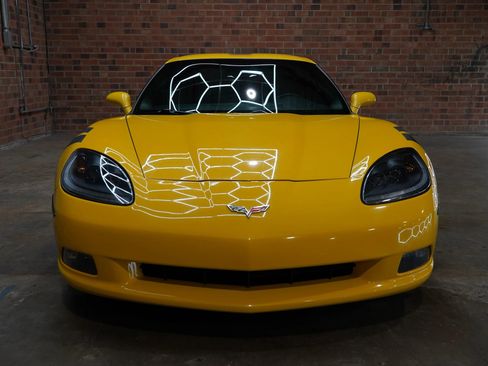 Used 2009 Chevrolet Corvette Coupe w/ Preferred Equipment Group image 6