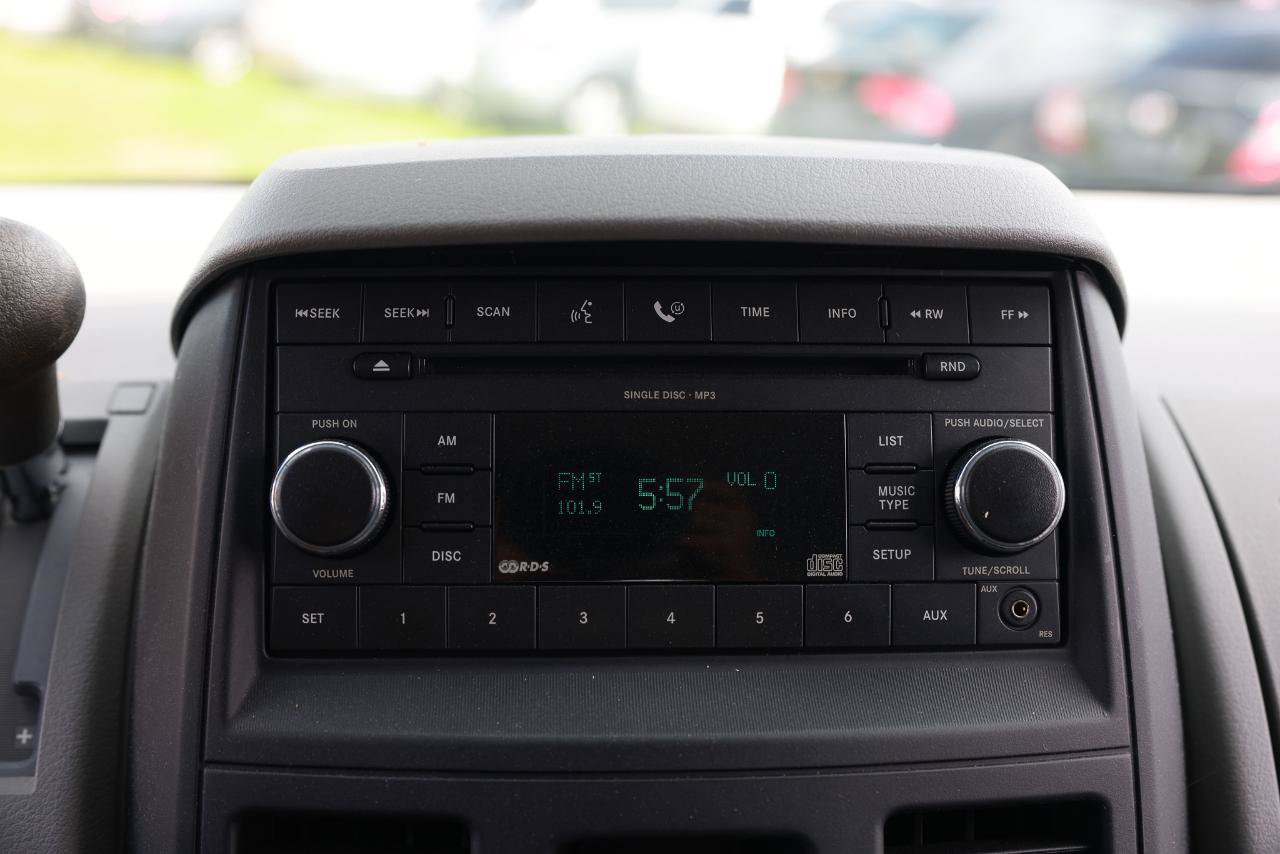Used 2008 Dodge Grand Caravan SE FWD image 36
