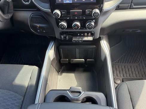 Used 2025 RAM 2500 Big Horn AWD/4WD image 19