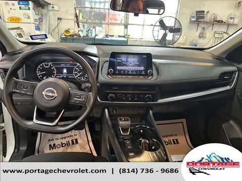 Used 2024 Nissan Rogue S image 14