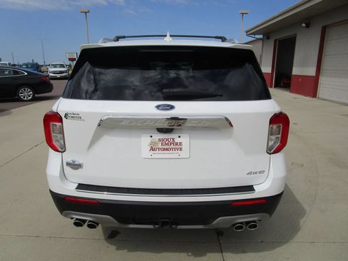 Used 2021 Ford Explorer King Ranch w/ Premium Technology Package AWD/4WD image 7