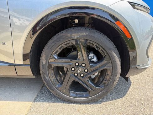 New 2025 Chevrolet Equinox EV RS w/ Convenience Package II AWD/4WD image 28