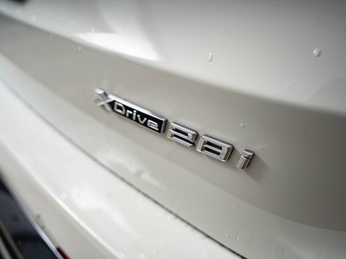 Used 2025 BMW X1 xDrive28i AWD/4WD image 19