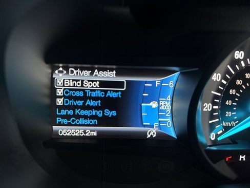 Used 2022 Ford Edge SEL w/ Convenience Package image 11