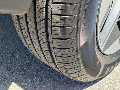 Used 2025 Hyundai Tucson SEL FWD image 30