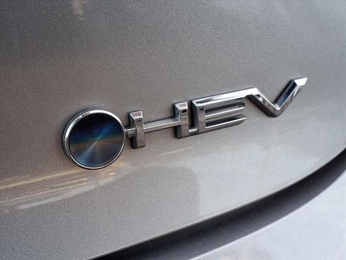 Used 2025 Toyota Prius Limited image 23