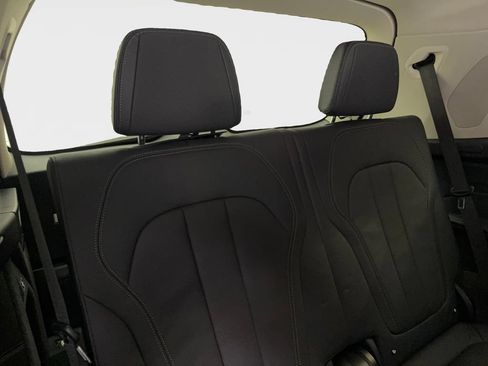 Used 2020 BMW X7 xDrive40i w/ Premium Package AWD/4WD image 43
