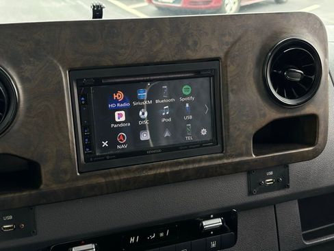 Used 2019 Mercedes-Benz Sprinter 170 w/ Driver Convenience Package image 28