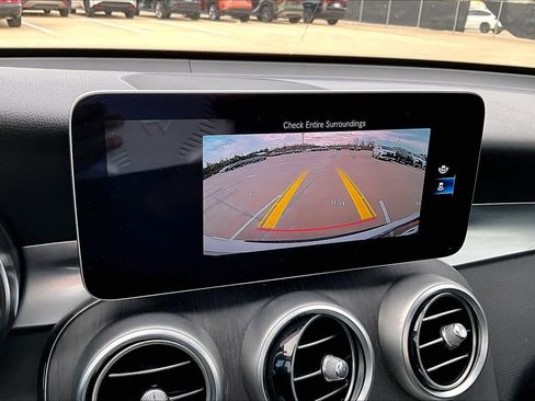 Used 2020 Mercedes-Benz GLC 300 image 26