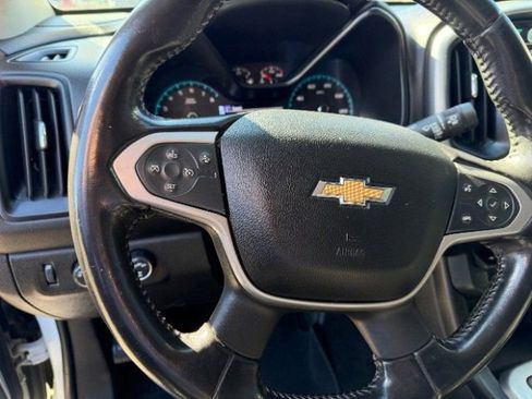 Used 2018 Chevrolet Colorado LT w/ Safety Package AWD/4WD image 29