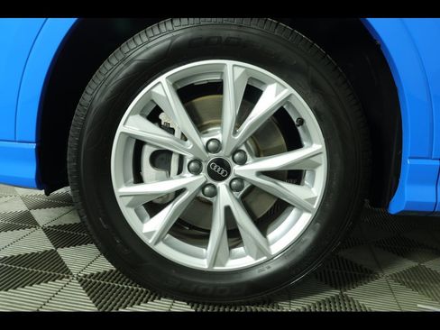 Used 2023 Audi Q3 2.0T Premium image 19