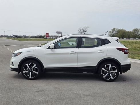 Used 2022 Nissan Rogue Sport SL image 4